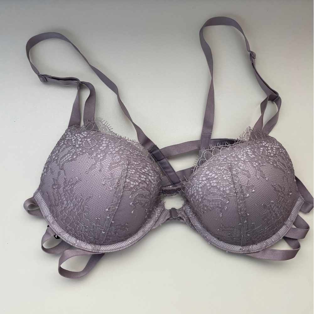 Victoria Secret Very Sexy Push Up Bra 34B Lingerie NWOT Purple Lavender Lace